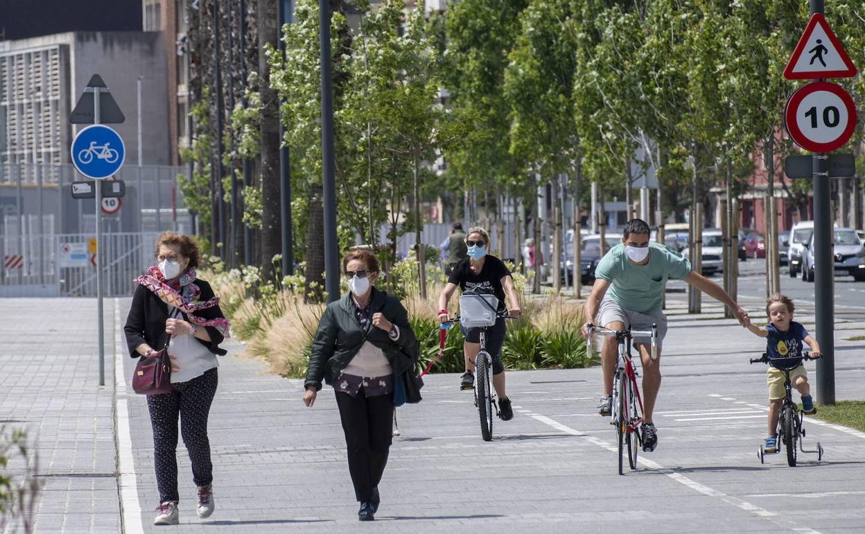 La presión hospitalaria se contiene en Cantabria, pero se registran 179 nuevos casos de covid