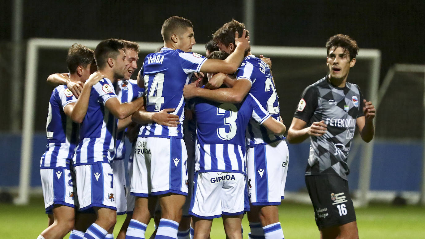 Fotos: Imágenes del Real Sociedad B-Laredo