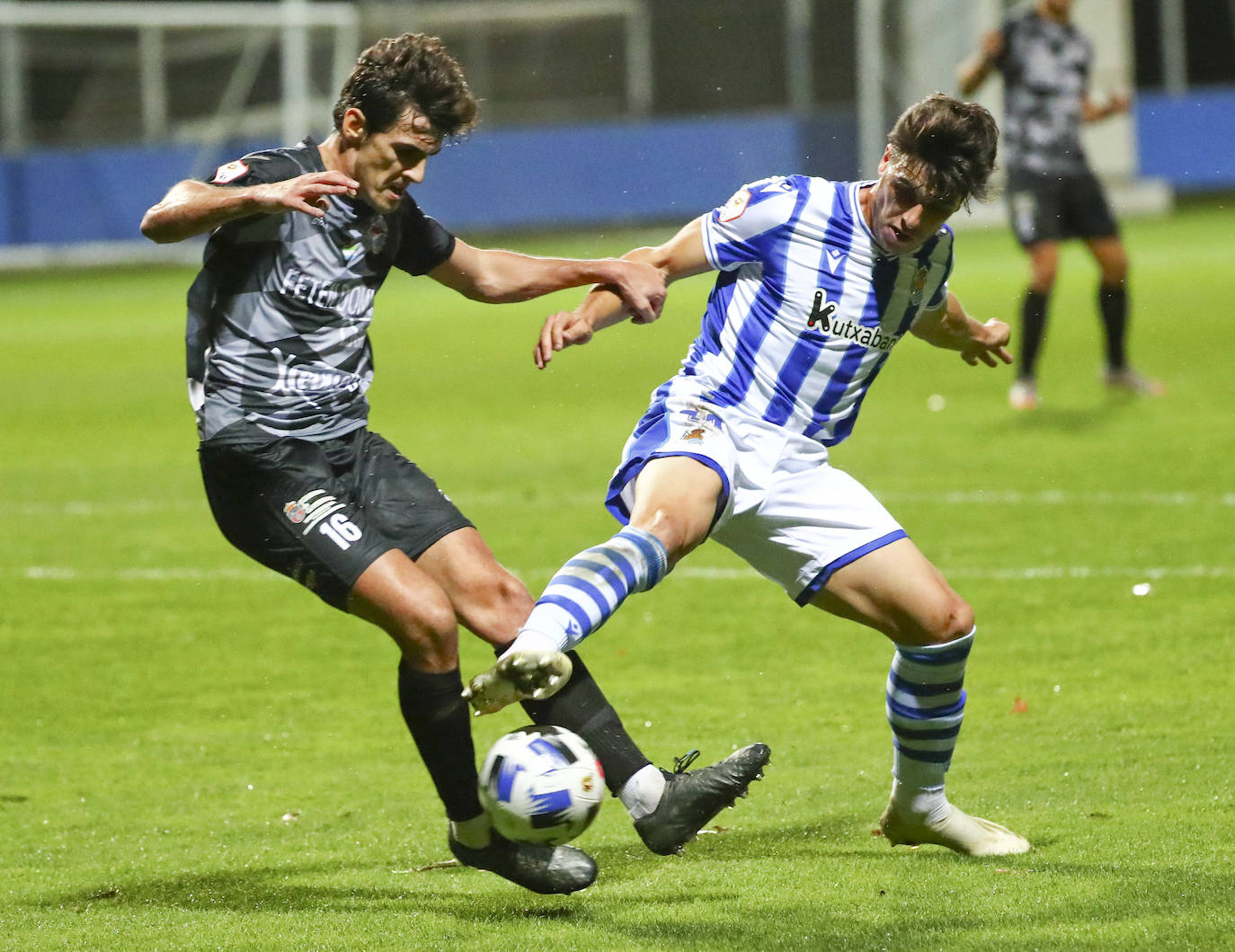 Fotos: Imágenes del Real Sociedad B-Laredo