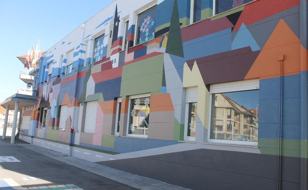 Colegio Palacio, en Noja. 