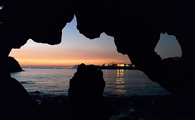 Anochecer desde Urdiales.