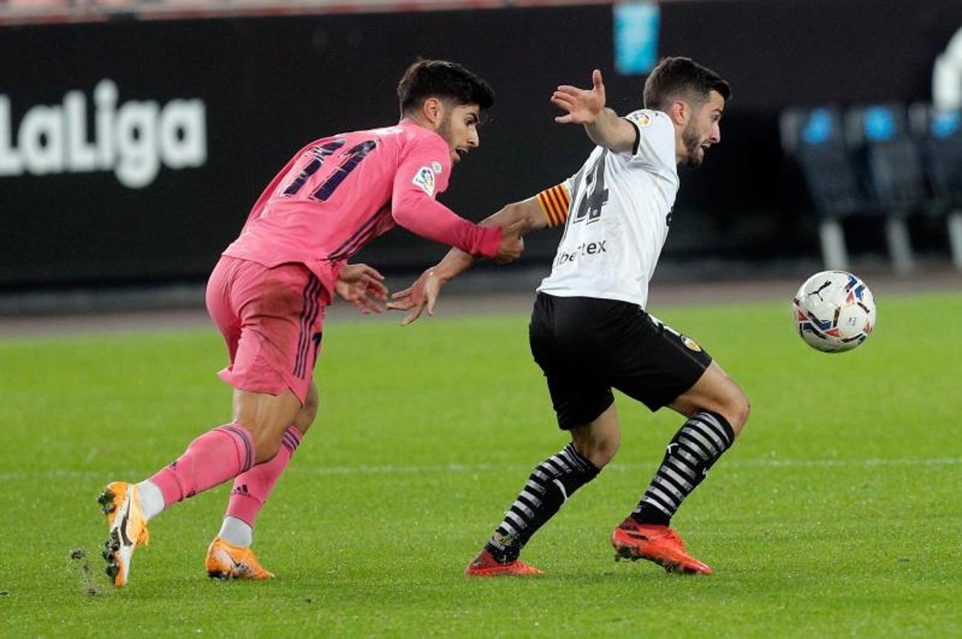 Fotos: Las mejores imágenes del Valencia-Real Madrid