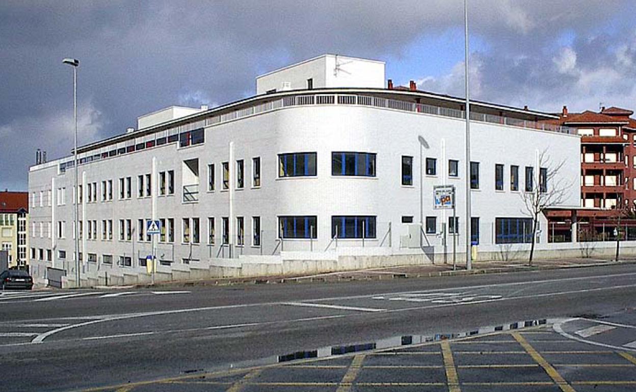 Centro de Aspace Cantabria, donde 70 usuarios con parálisis cerebral no pudieron acudir este lunes ni tampoco lo harán este martes. 