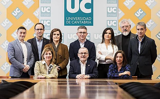 Foto de familia del equipo que acompañará a Pazos en su segundo mandato.