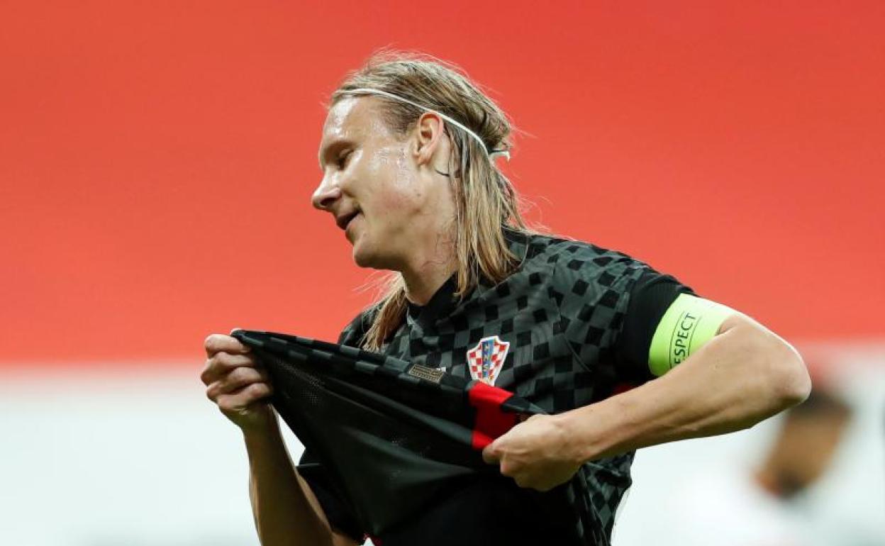 Domagoj Vida, durante el partido que midió a Croacia con Turquía. 