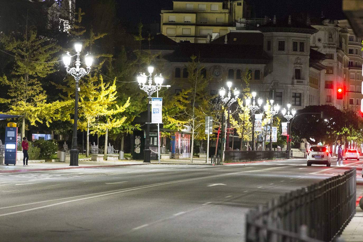 El toque de queda dejó vacias las calles de Santander