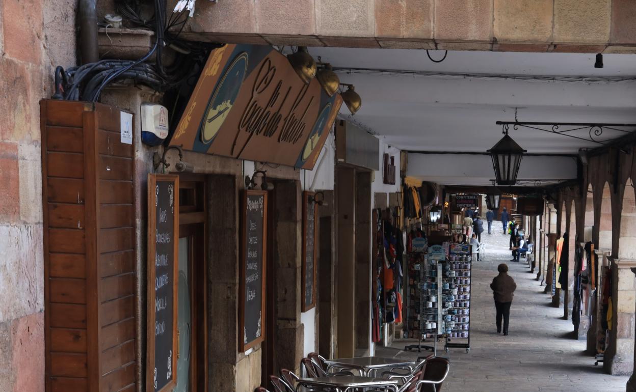 Los vales se podrán canjear en comercios y establecimientos adheridos a la iniciativa en la villa de Potes 