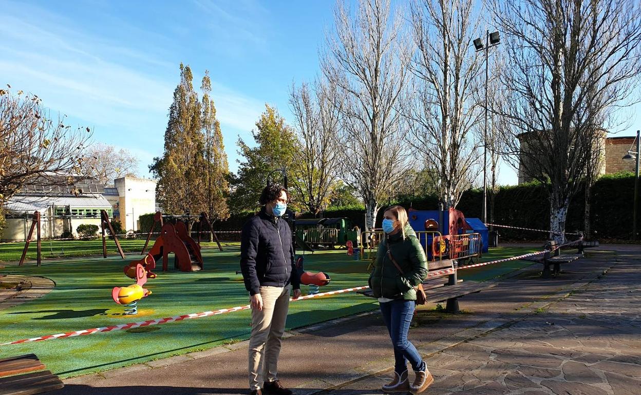 Iniciados los trámites para renovar el parque infantil de La Cantábrica