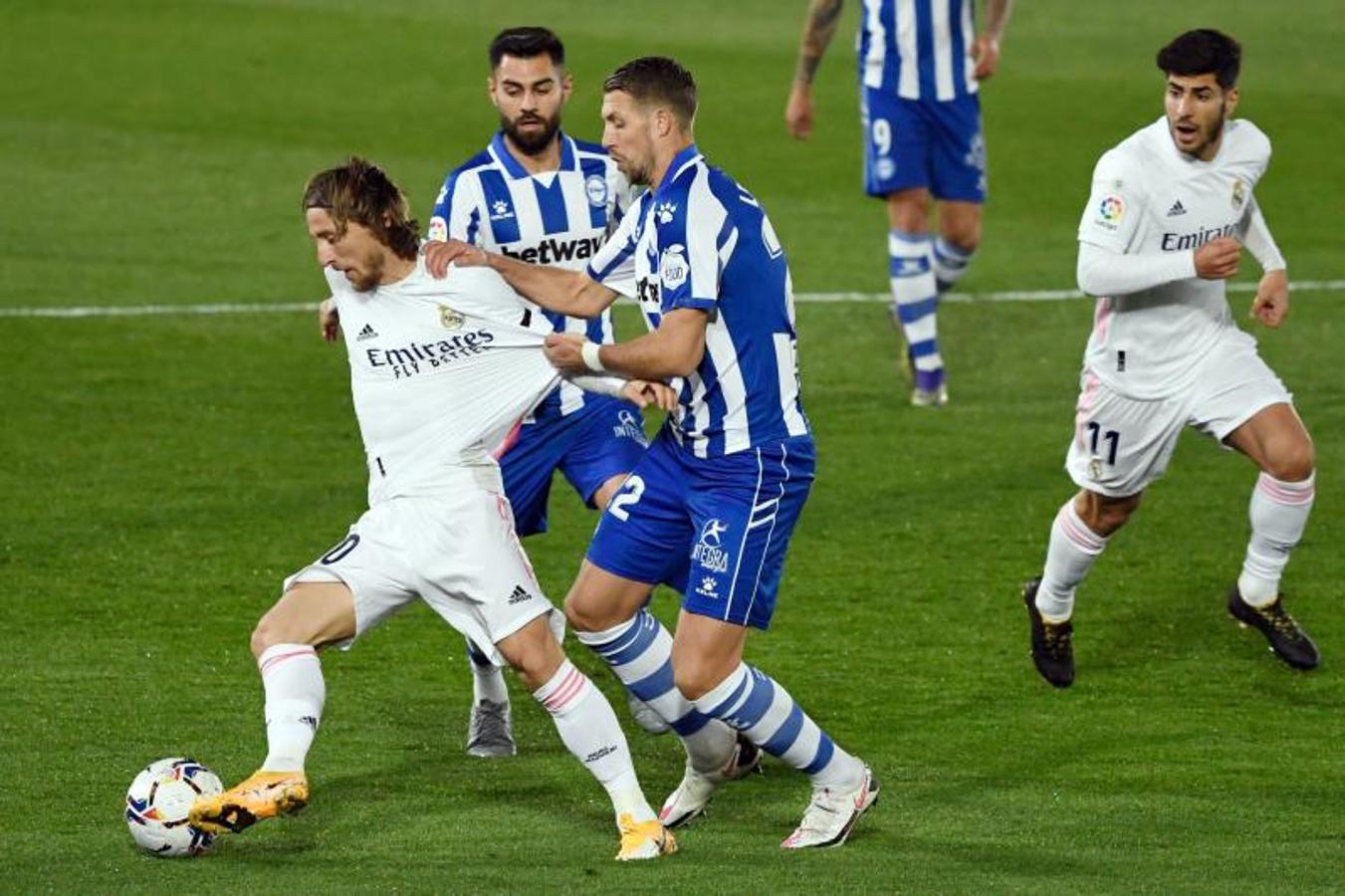 Fotos: Las mejores imágenes del Real Madrid-Alavés