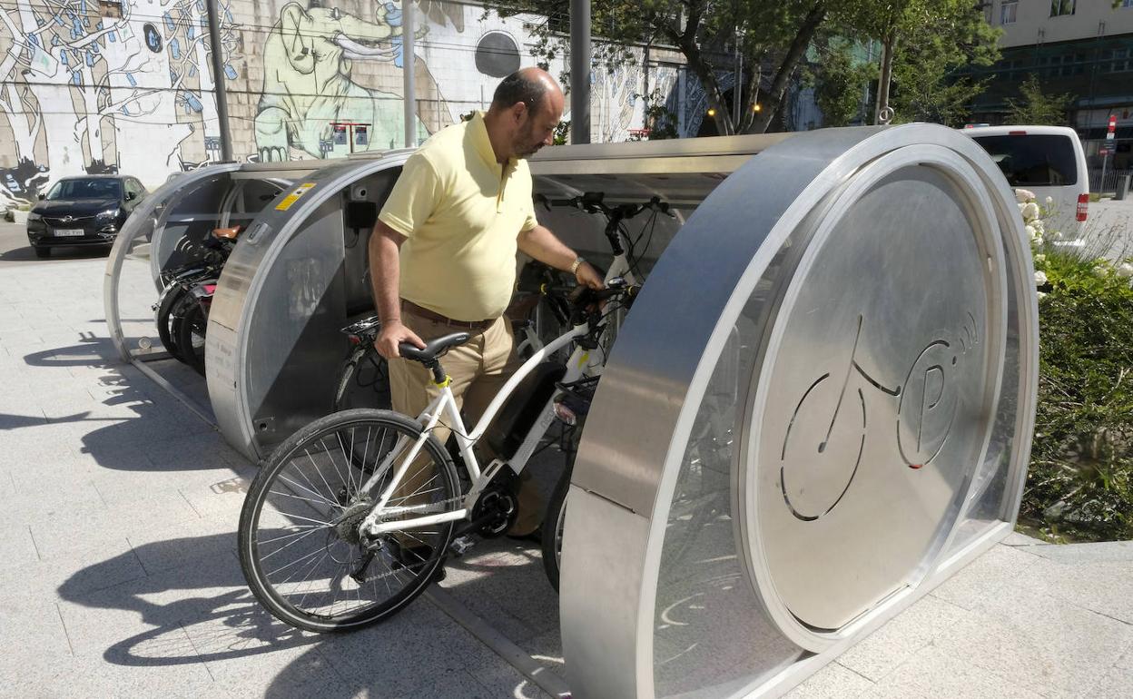 Santander inicia el trámite para instalar siete aparcamientos cerrados y videovigilados de bicis