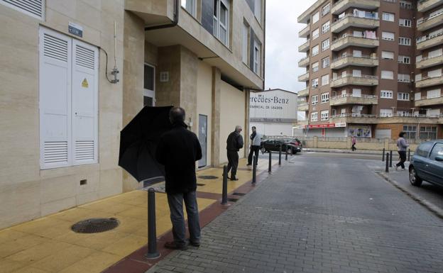 Viesgo reubicará el transformador de Lasa Larreta tras una década de lucha vecinal