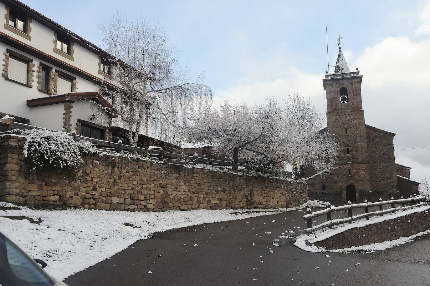 Fotos: La nieve cubre Campoo