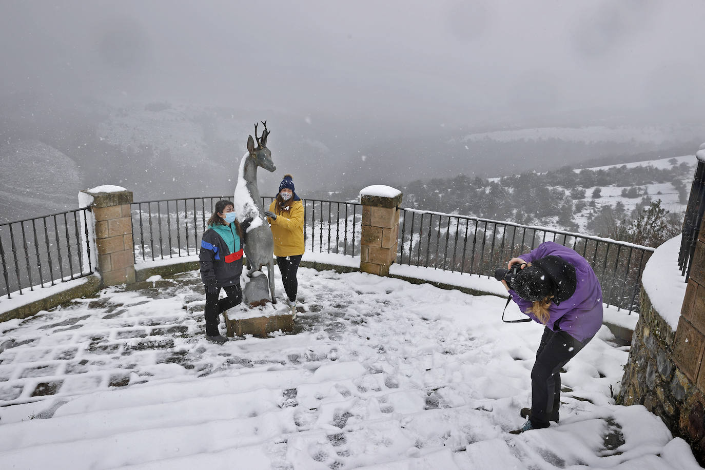 Fotos: &#039;Dora&#039; trae viento, lluvia y nieve a Cantabria