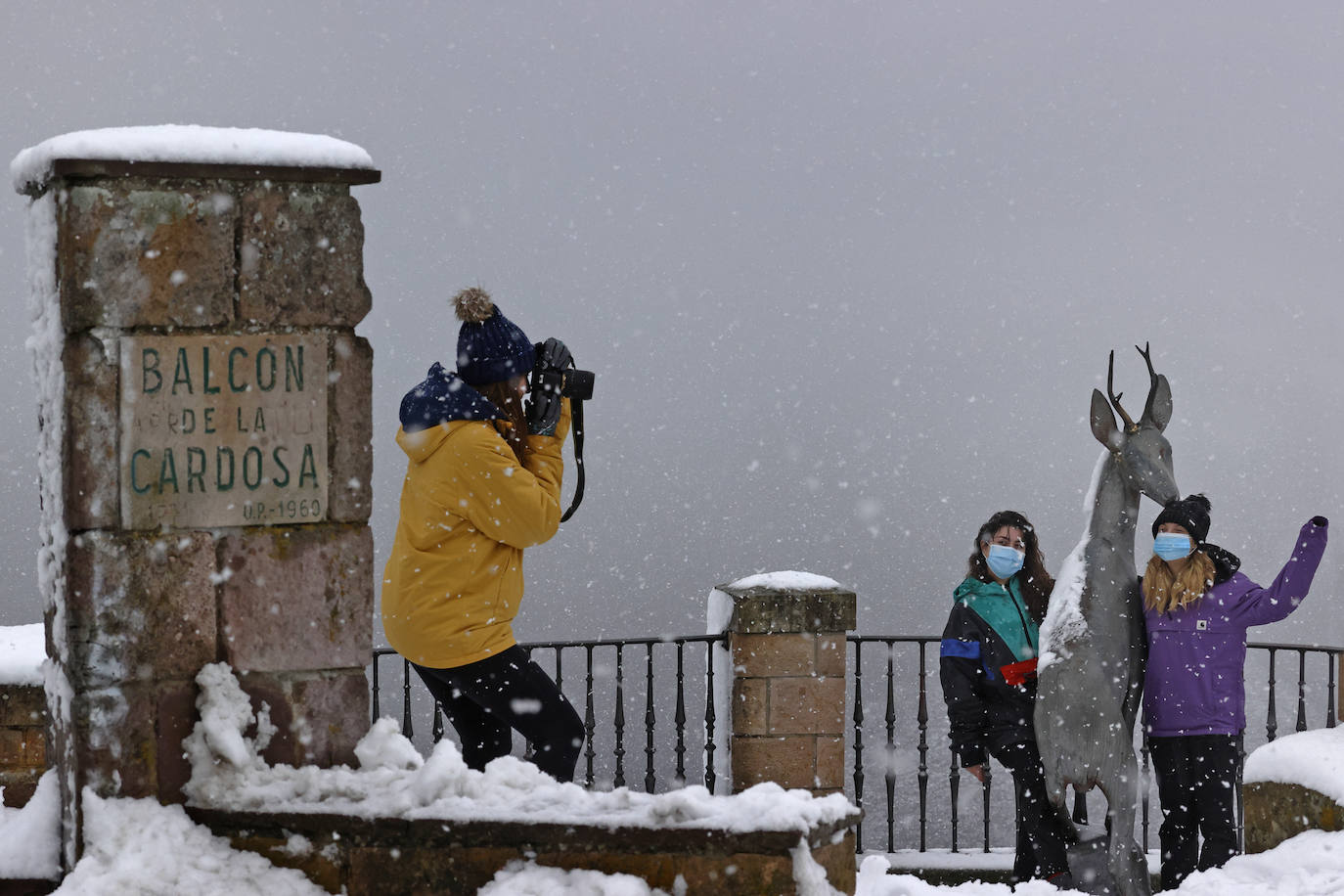 Fotos: &#039;Dora&#039; trae viento, lluvia y nieve a Cantabria