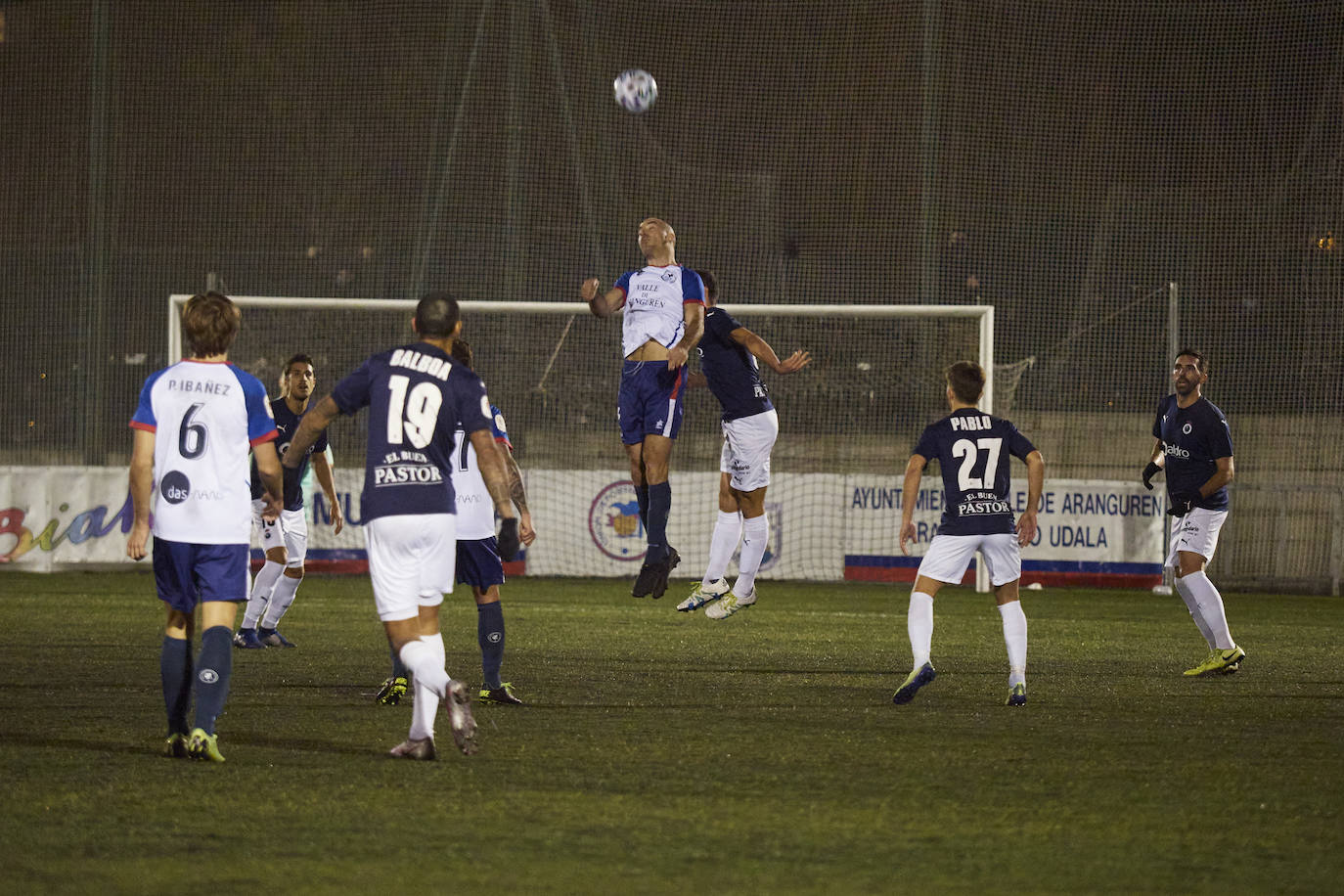 Pésimo partido en el que los verdiblancos apenas han pisado campo rival y no han dispuesto de ocasiones de gol.