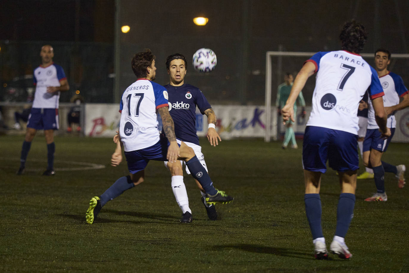 Pésimo partido en el que los verdiblancos apenas han pisado campo rival y no han dispuesto de ocasiones de gol.