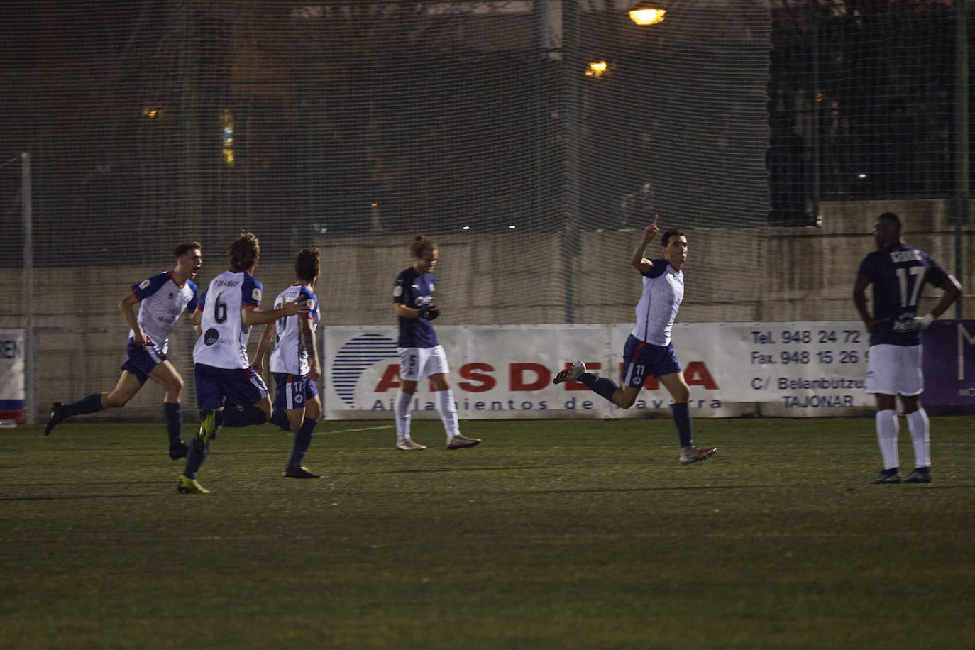Pésimo partido en el que los verdiblancos apenas han pisado campo rival y no han dispuesto de ocasiones de gol.