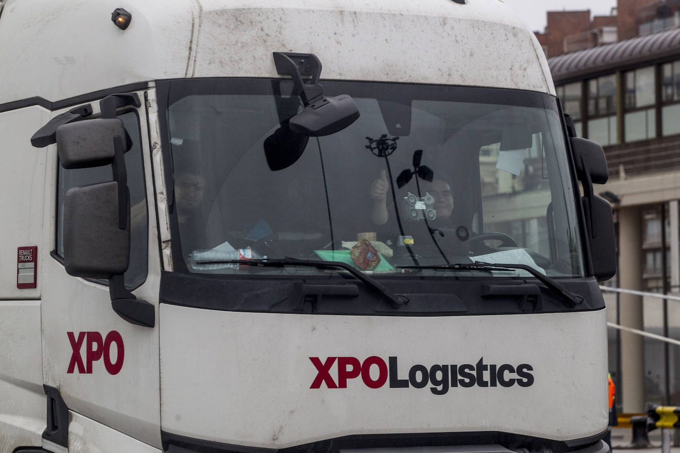 108 transportistas en sus camiones y 87 pasajeros llegan a Santander en el ferri 'Galicia' tras un viaje de 28 horas desde Portsmouth.