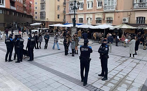 Galería. Cañadío, antes de que empezara a llover, con un fuerte despliegue policial.