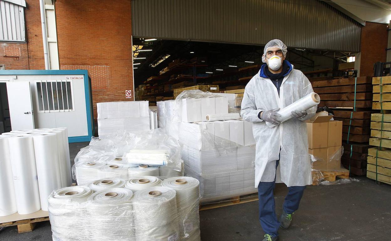 Aspla ha fabricado material sanitario con la crisis del covid.