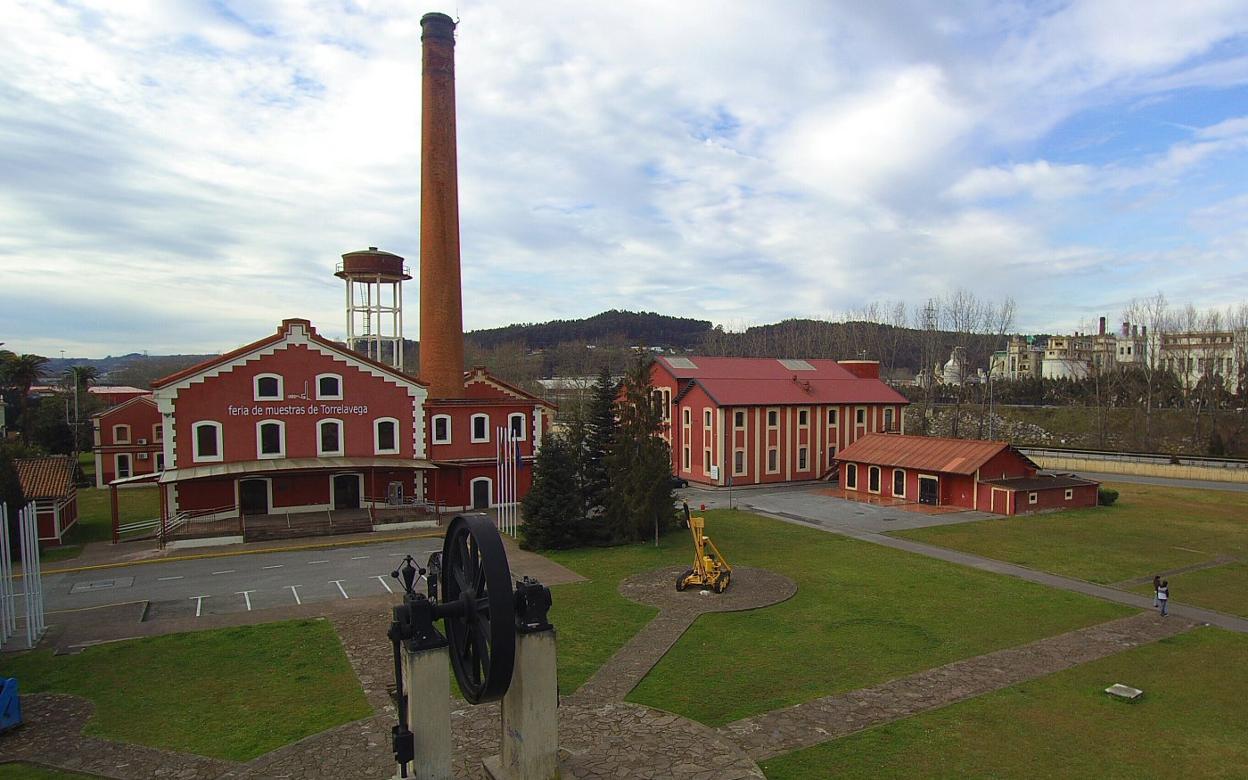 Vista general de las instalaciones de La Lechera en Torrelavega. 