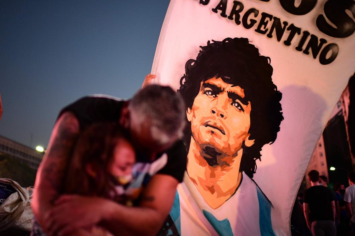 La muerte de Diego Armando Maradona causó auténtica conmoción en Argentina, donde era mucho más que un futbolista. ronaldo schemidt / afp