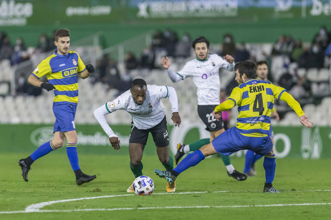 El Racing agrava su crisis tras caer de nuevo contra el Real Unión en El Sardinero.