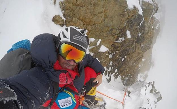 Muere el alpinista Sergi Mingote tras una caída en el descenso del K2