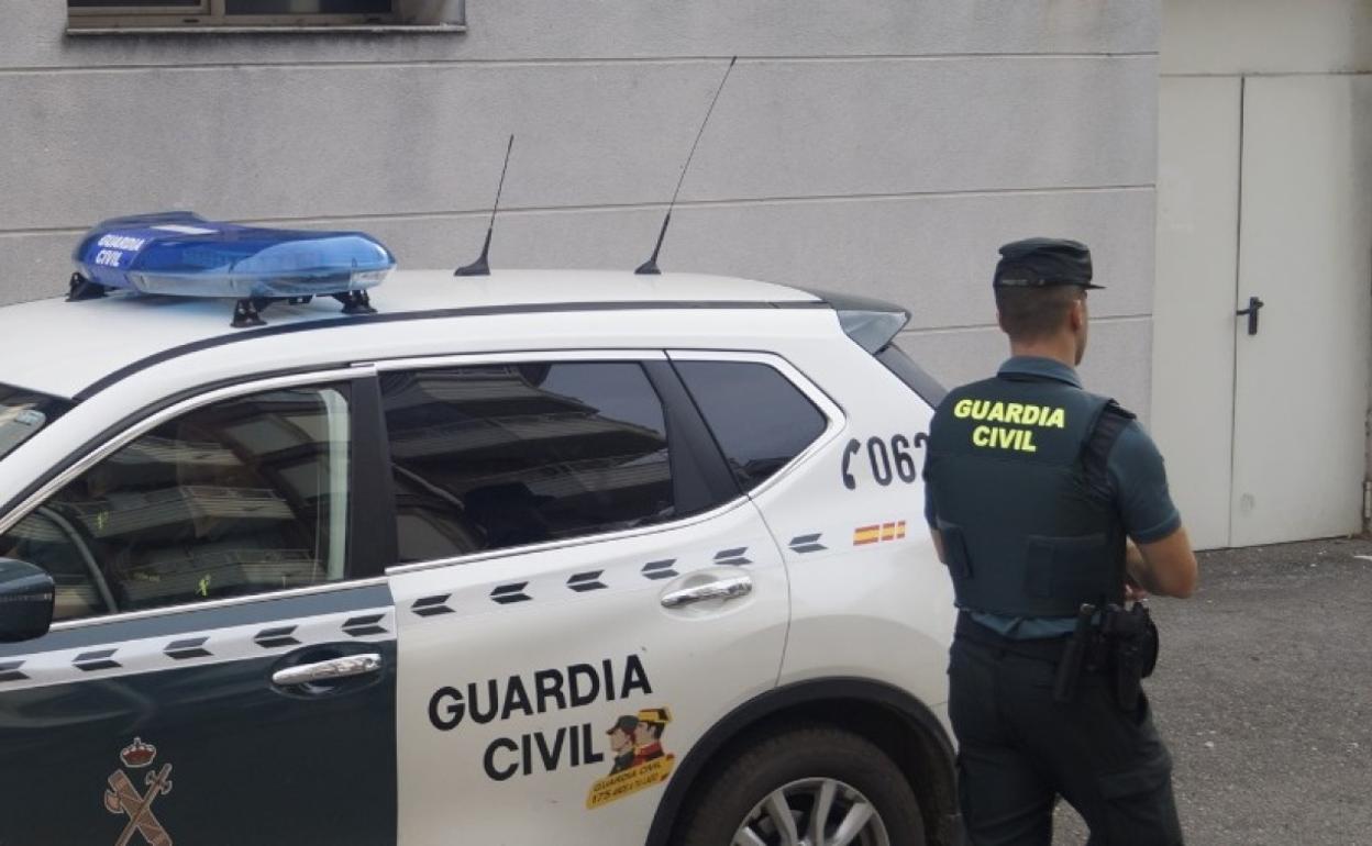 La Guardia Civil detuvo al agresor, que se había dado a la fuga.