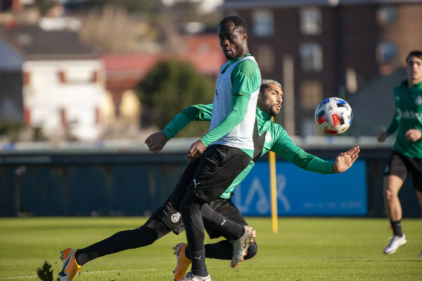 Solabarrieta prepara el partido ante el Athletic B sin Bustos y Ceballos