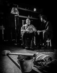 Imagen secundaria 2 - Ábrego estrena &#039;Blanco Roto&#039;, una mirada documental a la Guerra Civil y la memoria colectiva