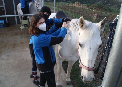 Imagen secundaria 1 - Un futuro a caballo en Heras