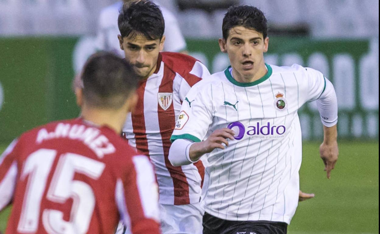 Riki, durante el segundo tiempo del partido, que jugó completo.