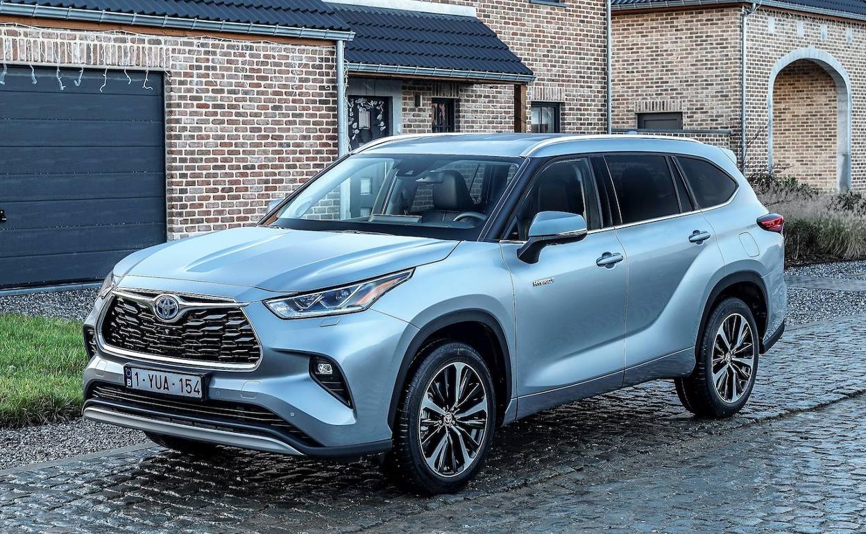 Toyota Highlander Electric Hybrid.