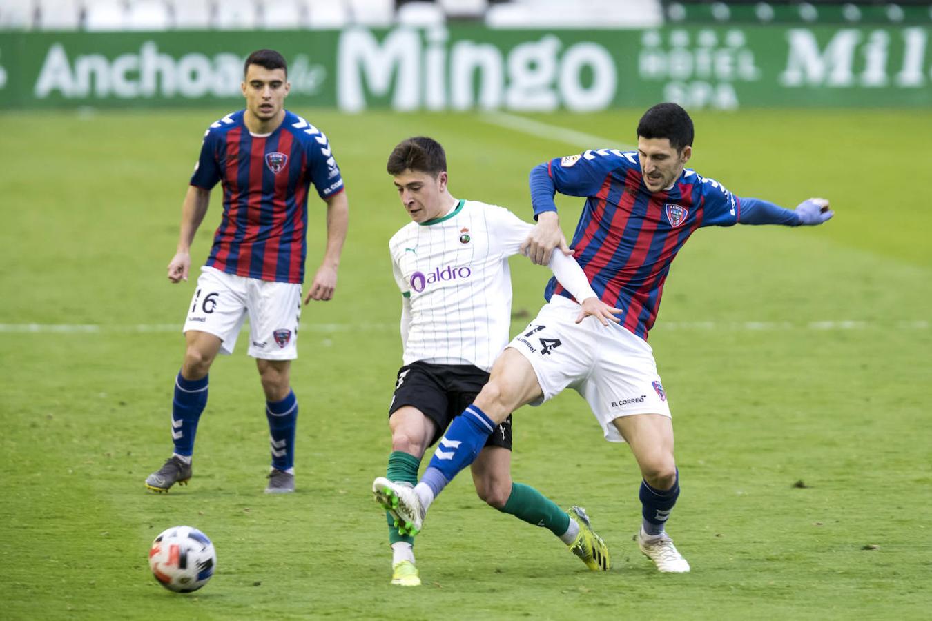 El Racing se ha impuesto al Leioa en El Sardinero gracias a los goles de Jon Ander y Cejudo.