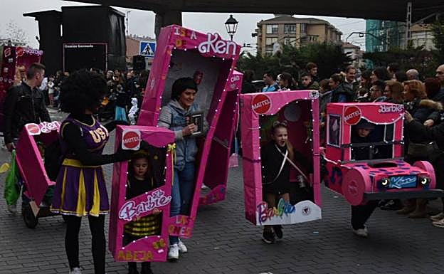Galería. Último día de carnaval en Camargo de 2020.
