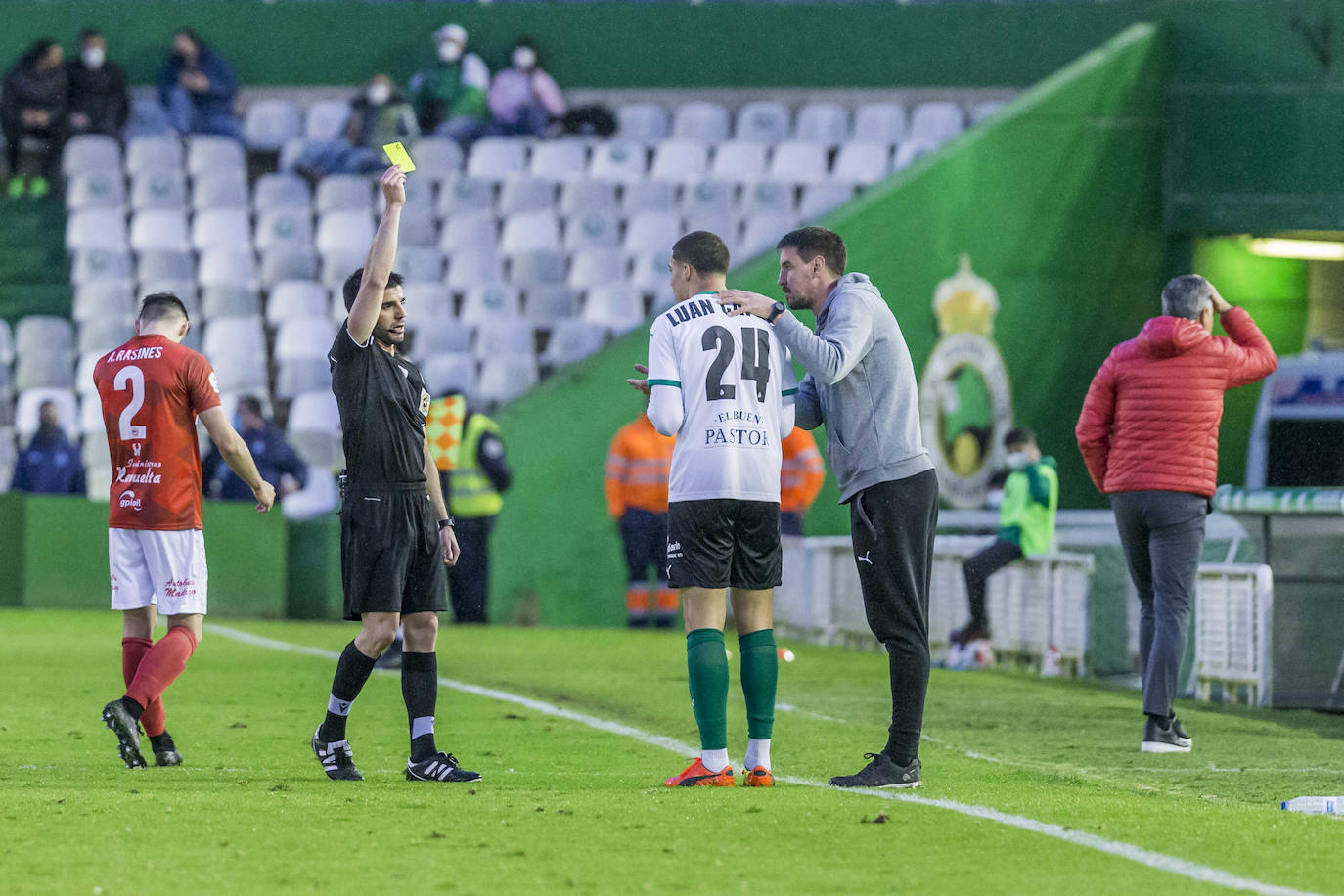 Fotos: Las mejores imágenes del Racing-Laredo