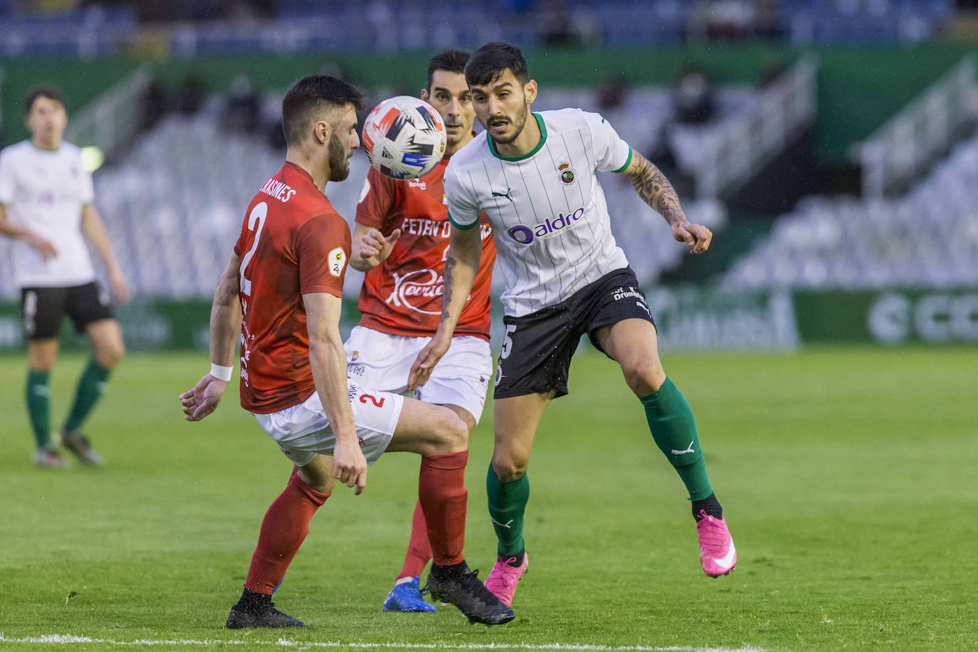 Fotos: Las mejores imágenes del Racing-Laredo