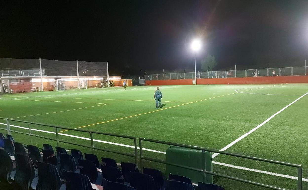 Campo de fútbol de Mioño Estación.