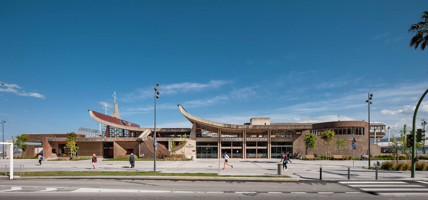 Edificio de la estación martítima de Santander