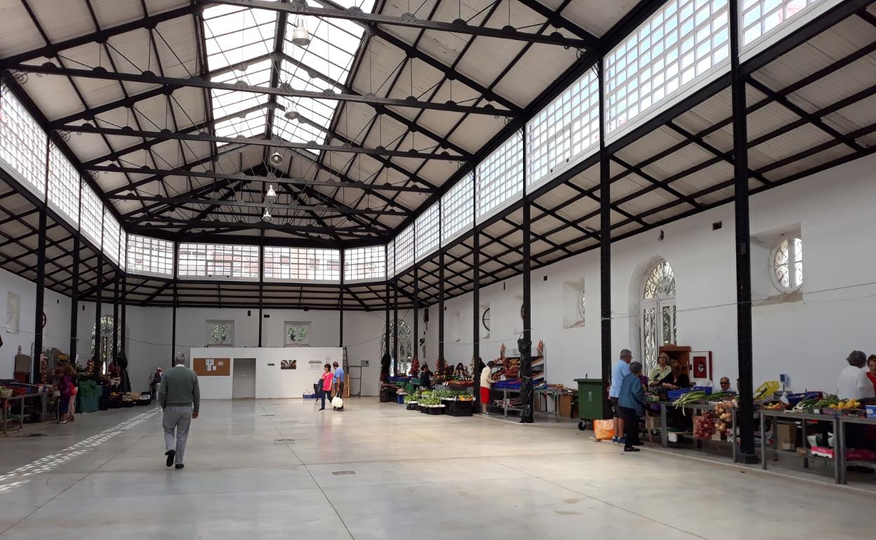 Interior del Mercado de Abastos de Castro Urdiales.