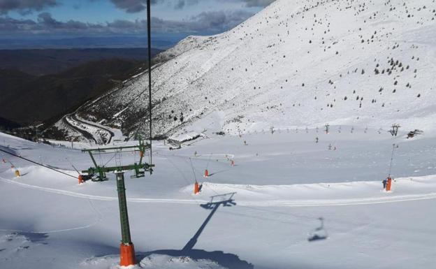La temporada de la estación de esquí de Valdezcaray, de momento 'en blanco'
