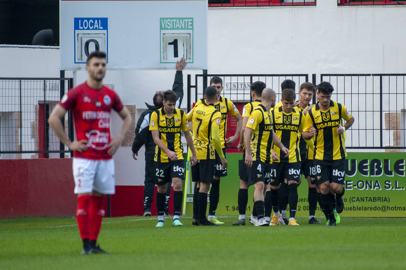 Imágenes del partido Laredo-Portugalete