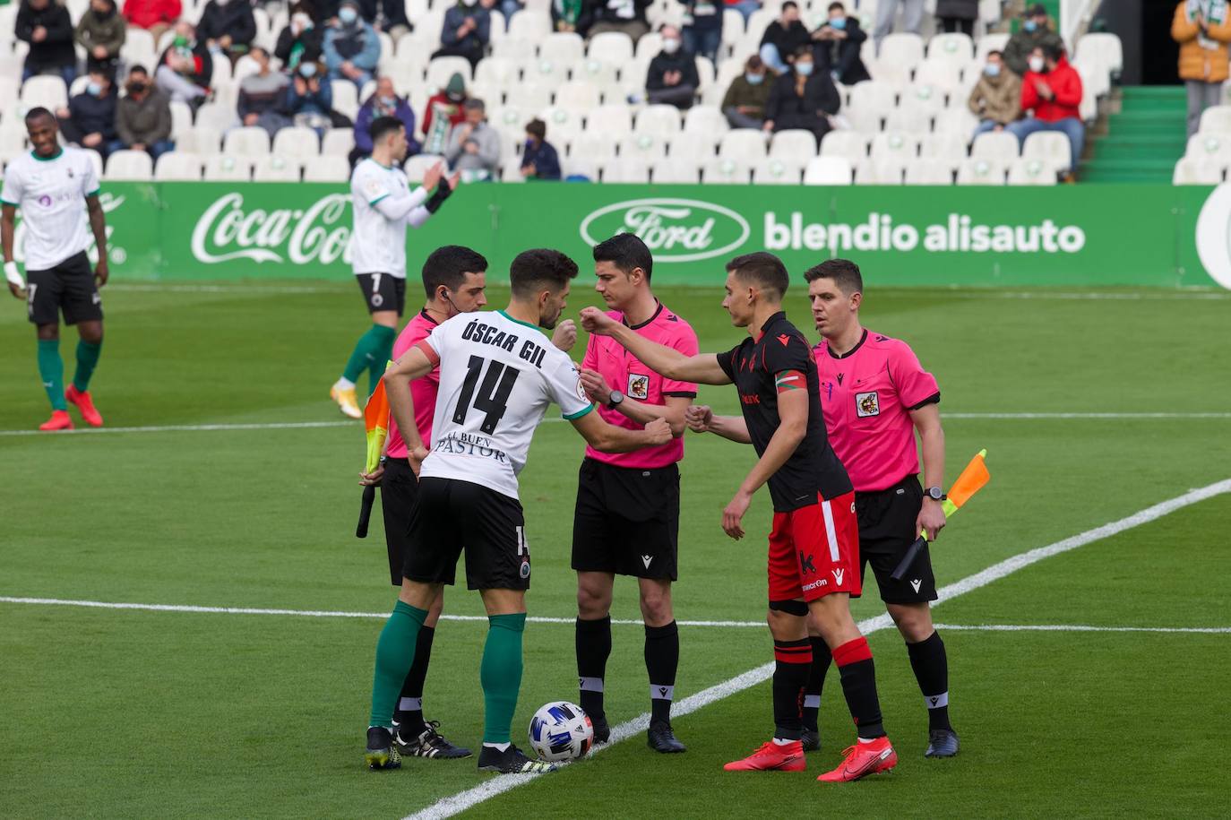 Fotos: Las imágenes del Racing- Real Sociedad B