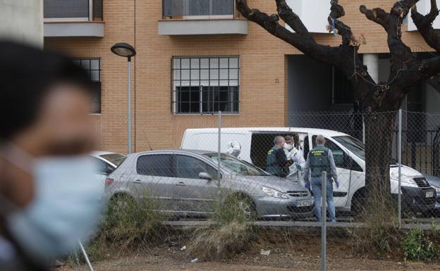 La Guardia Civil, en el lugar de los hechos.