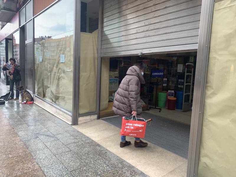 Cierra la librería Estvdio en la calle Burgos y la cadena Casa del Libro negocia ocupar su lugar