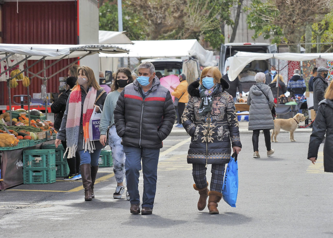 El cierre perimetral y el mal tiempo arruinan un puente de San José sin turistas.