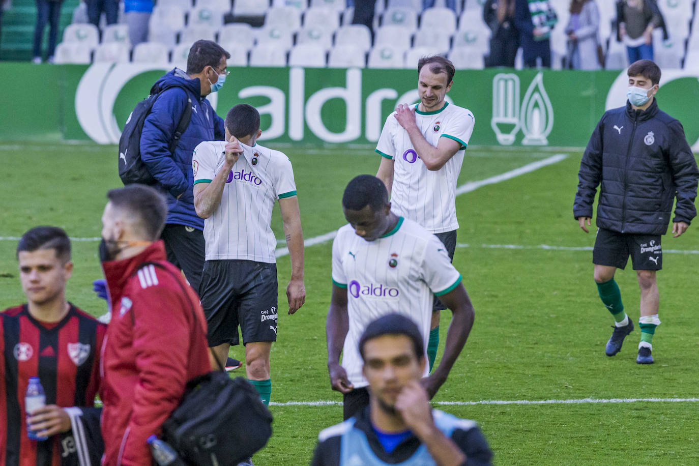 El Racing empata a cero ante el Arenas y dice adiós al ascenso a Segunda