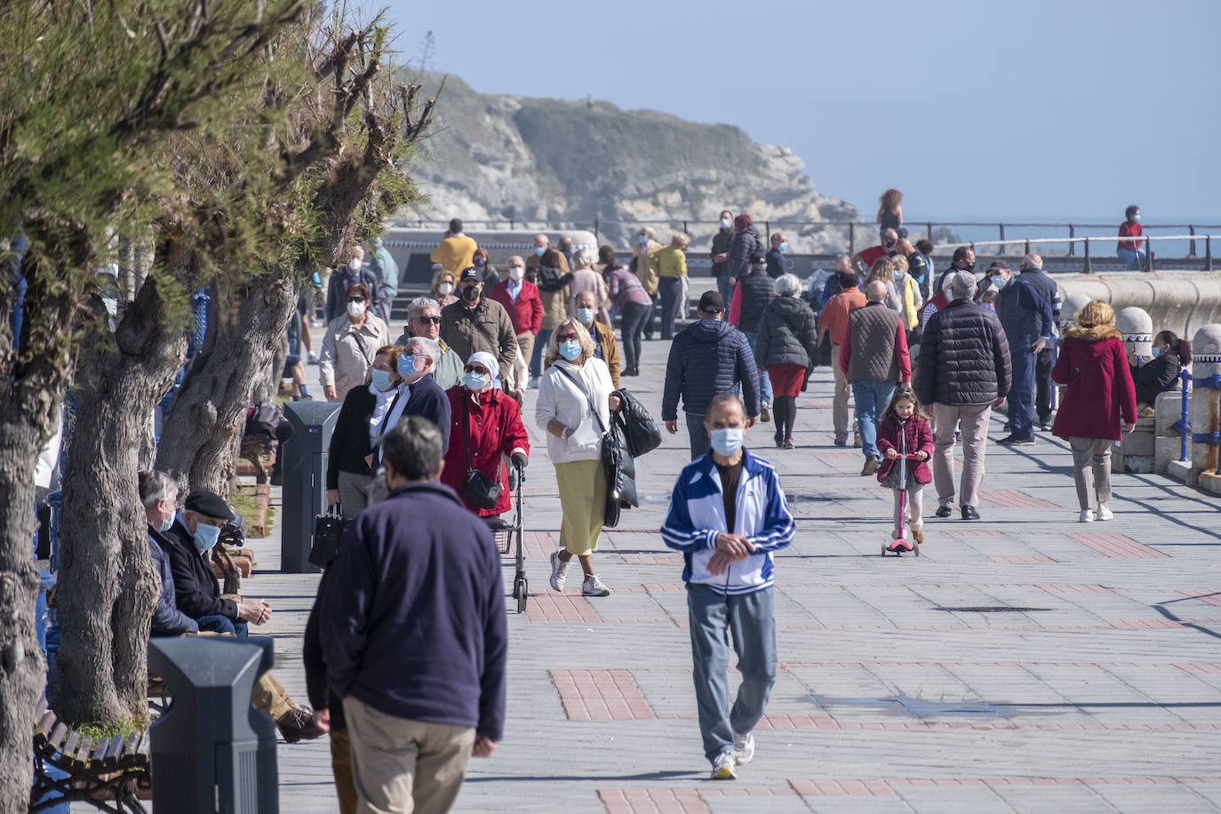 Fotos: Buen fin de semana para pasear por la playa y disfrutar de la región