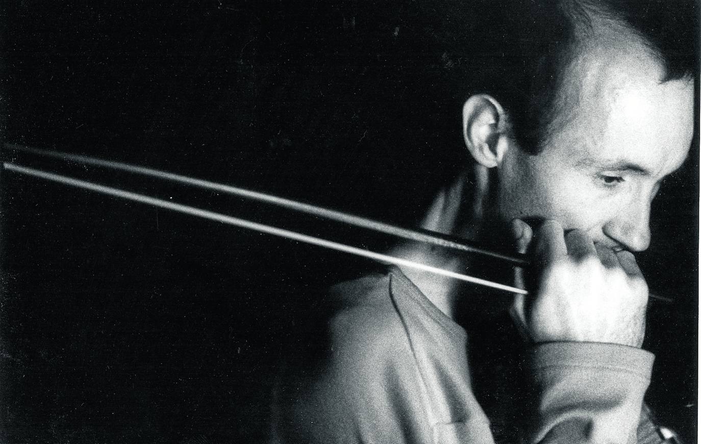 Bruno Cocset interpreta hoy al compositor alemán Juan Sebastian Bach. 